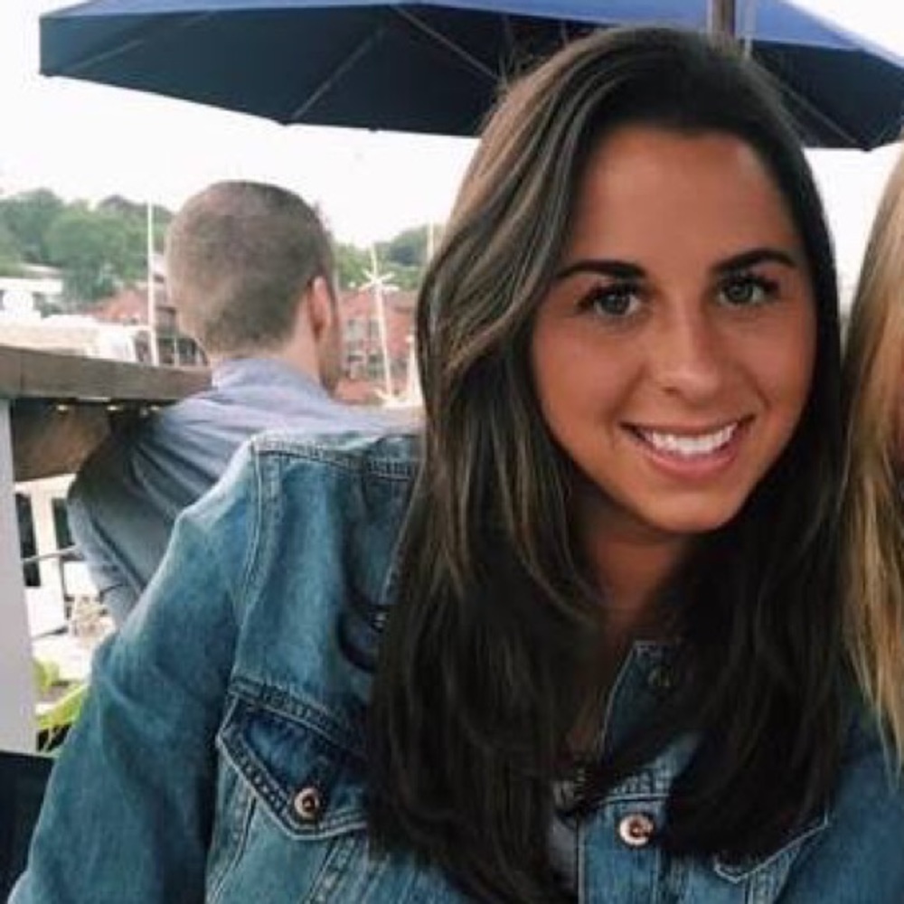 Meet your Posher, Olivia